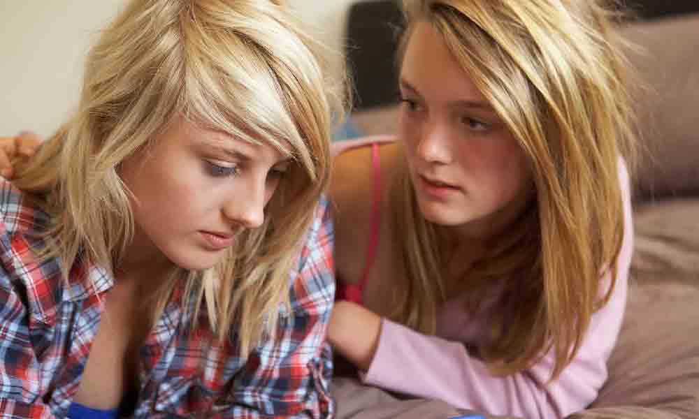 بحران نوجوانی | ارتباط بحران هویت و بحران نوجوانی چیست؟