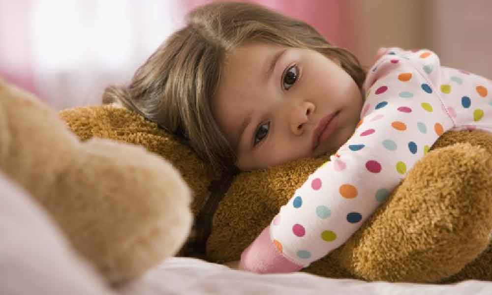 بی خوابی کودکان | علت و درمان بی خوابی کودکان چیست؟