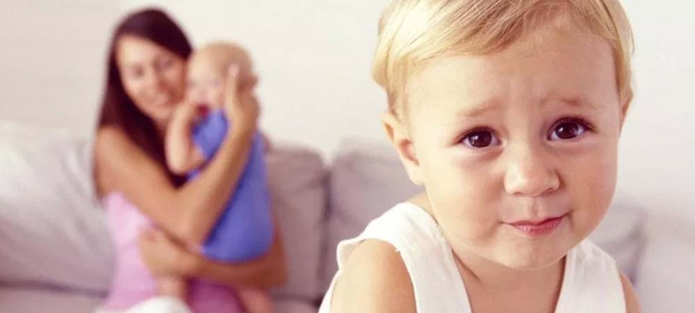 حسادت فرزند اول به چه دلیل اتفاق می افتد؟