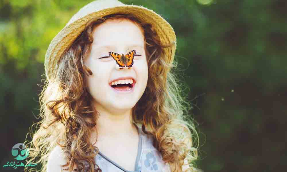 آموزش شادی به کودکان | 5 راهکار عملی برای والدین