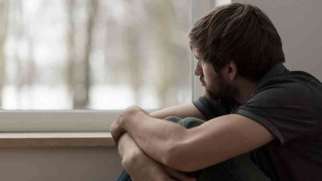 افسرده خویی | نشانه ها، علل و درمان اختلال افسرده خویی