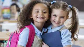 آموزش دوستیابی در مدرسه | راهکارهایی برای والدین و مربیان