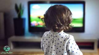 تلویزیون دیدن نوزادان | فواید و مضرات تماشای تلویزیون چیست؟