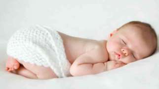 دمر خواباندن نوزاد | خطرات رو شکم خوابیدن نوزاد