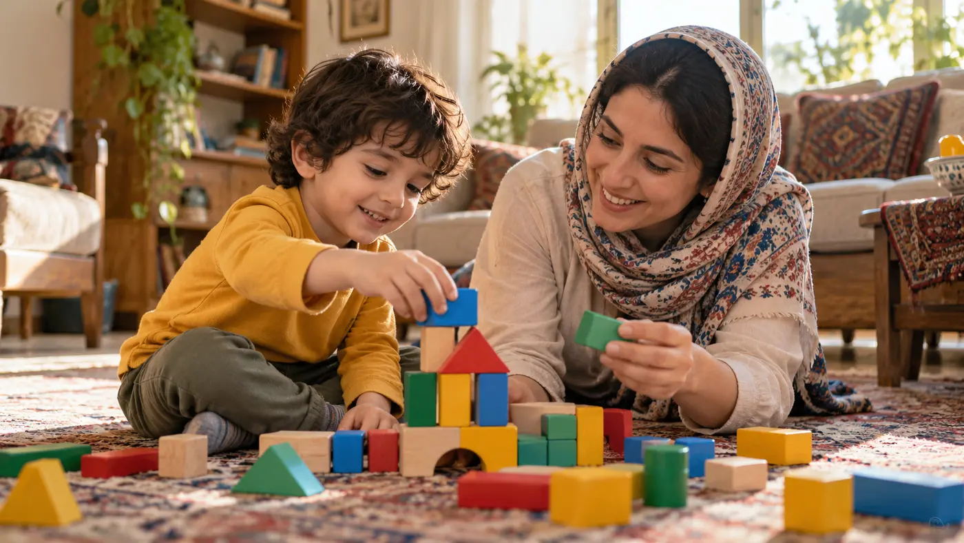 مادر ایرانی در حال بازی با مکعب‌های رنگی همراه کودک خردسال